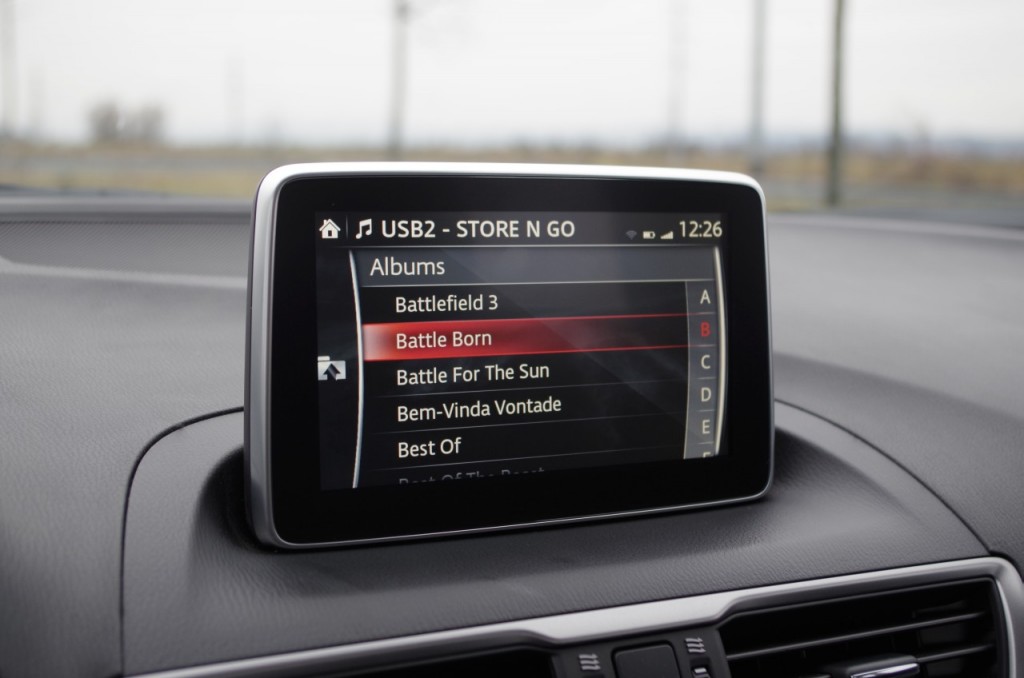 MZD Connect u Mazdi3 incar entertainment sustav koji